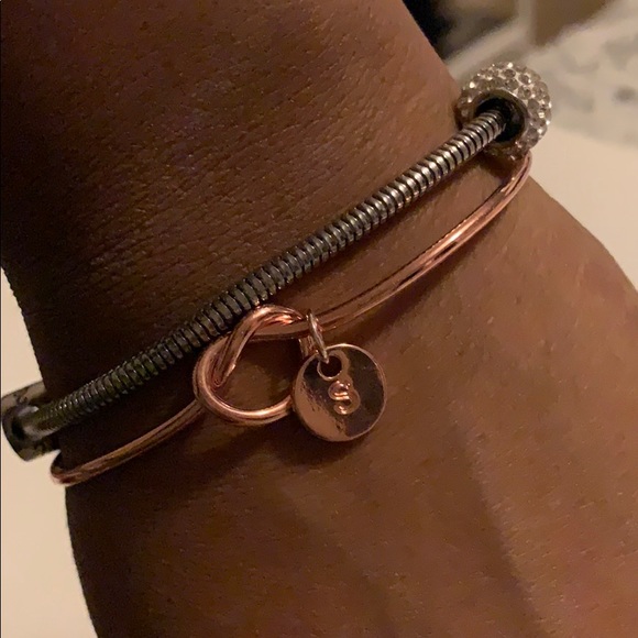 Cuff bracelet - Picture 3 of 4